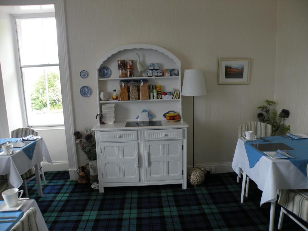 Thistle House * Saint Catherines